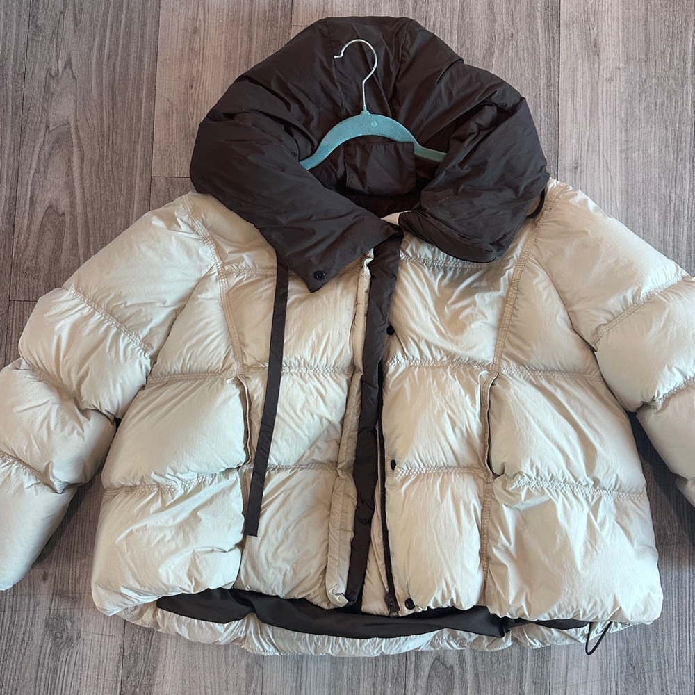 90% duck down medium Puffer Jacket - Cream and Brown